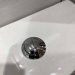 Bồn cầu TOTO CS326DE2 2 khối nắp rửa cơ TCW07S - Ảnh 2