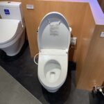 Bồn cầu TOTO CS767CRW12 2 khối nắp điện tử Washlet S7 TCF4911EZ giấu dây - Ảnh 6