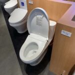 Bồn cầu TOTO CS767CRW12 2 khối nắp điện tử Washlet S7 TCF4911EZ giấu dây - Ảnh 7