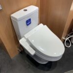 Bồn cầu TOTO CS948DW18 2 khối nắp điện tử TCF23710AAA Washlet C2 cơ bản - Ảnh 2