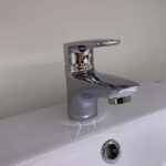 Vòi chậu lavabo nóng lạnh INAX LFV-212S (LFV212S) - Ảnh 2