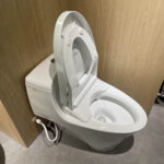 Bồn cầu TOTO MS823CDRW12 1 khối nắp điện tử Washlet S7 TCF4911EZ giấu dây - Ảnh 3