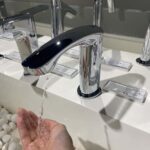 Vòi lavabo cảm ứng TOTO TLE22006A - Ảnh 7