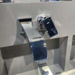 Vòi lavabo nóng lạnh gắn tường GC TOTO TLG08308BA - Ảnh 3