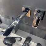 Vòi lavabo nóng lạnh gắn tường GM TOTO TLG09308BB - Ảnh 4