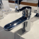 Vòi lavabo nóng lạnh New Standard TOTO TVLM102NSR - Ảnh 2